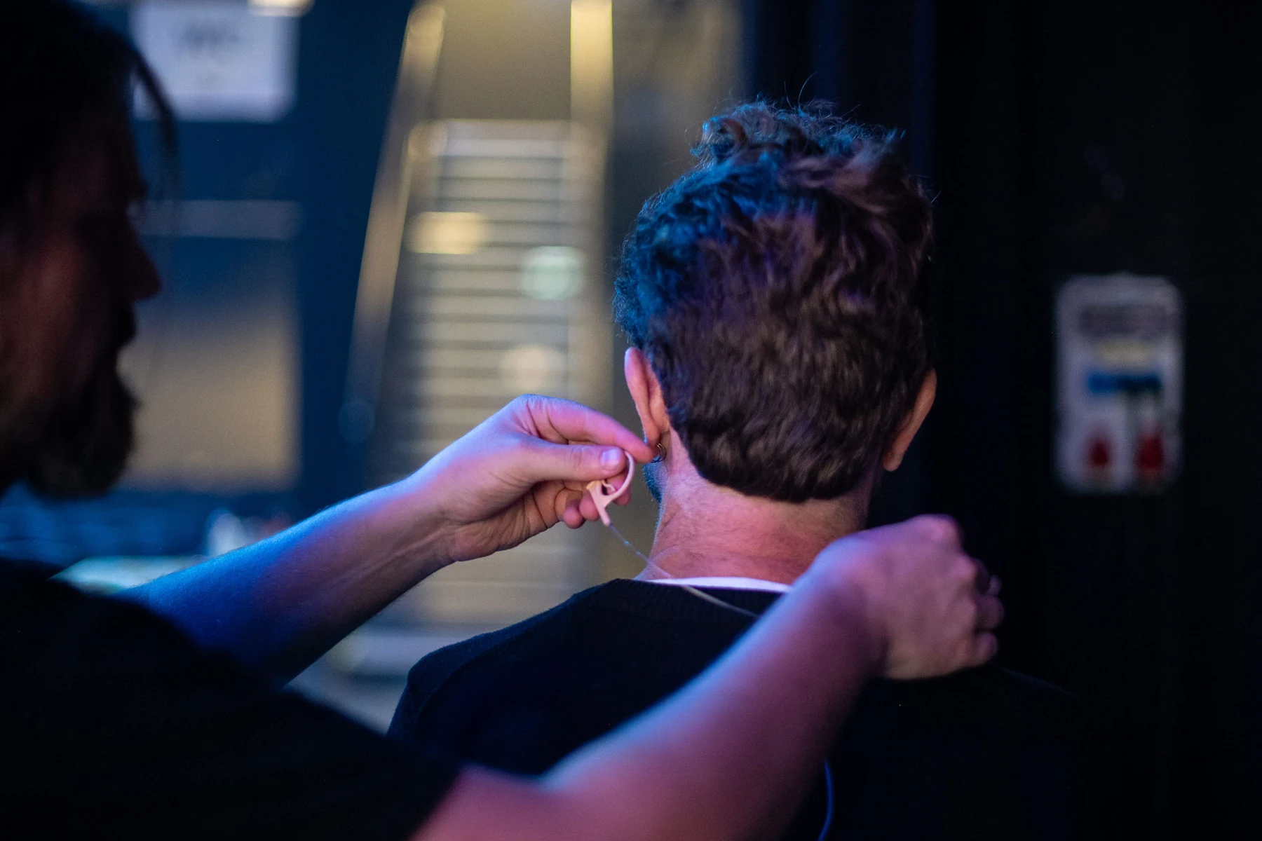 Preparing for the stage · Dominik Tryba · introduce.berlin